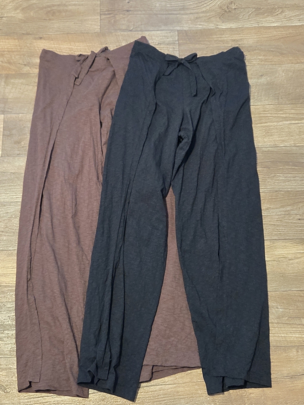 Athleta Wrap Lounge Pants in Black and Brown Size MT